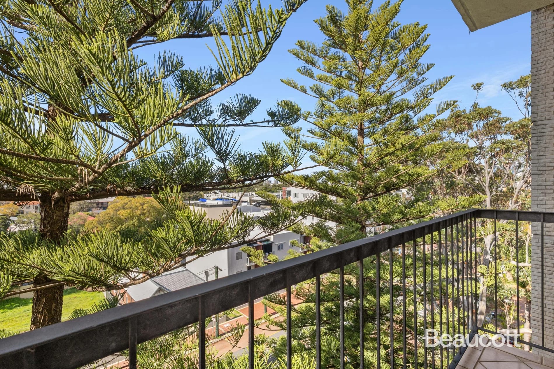14/18 Fogerthorpe Crescent, MAYLANDS WA 6051, Maylands - Thumbnail 2