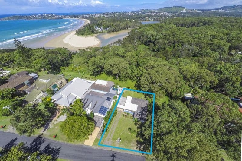 34 Lakeview Ave SAFETY BEACH NSW, Safety Beach - Image 1