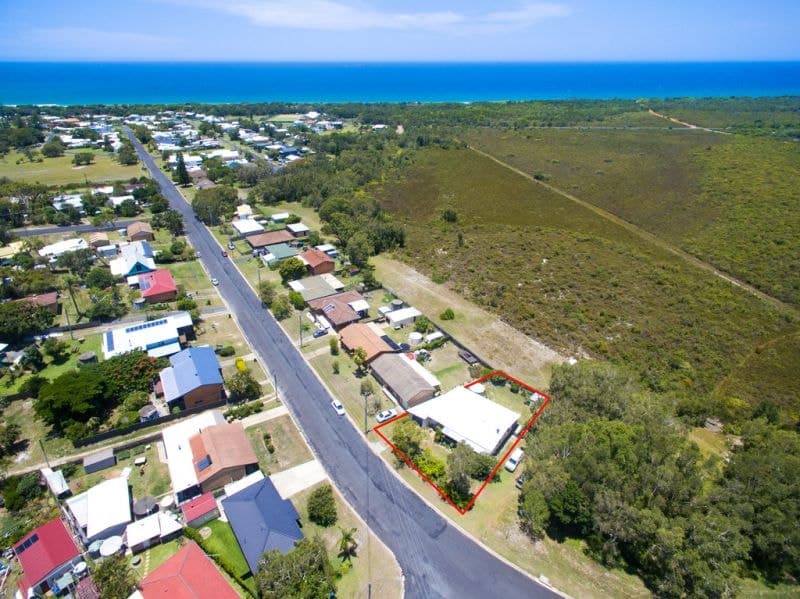 76 Ford St RED ROCK NSW, Red Rock - Thumbnail 5