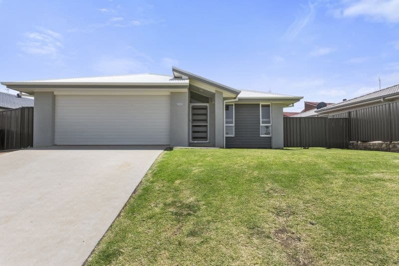 100 Matthews Parade CORINDI BEACH NSW, Corindi Beach - Image 1