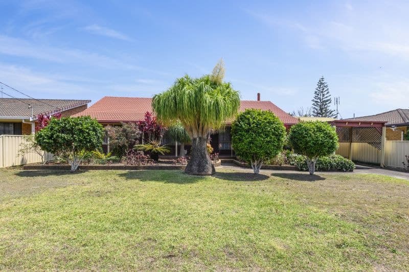 14 Moore St WOOLGOOLGA NSW, Woolgoolga - Image 1