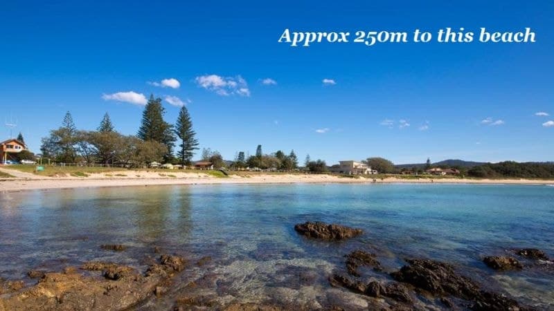 1/12 Queen St WOOLGOOLGA NSW, Woolgoolga - Thumbnail 2