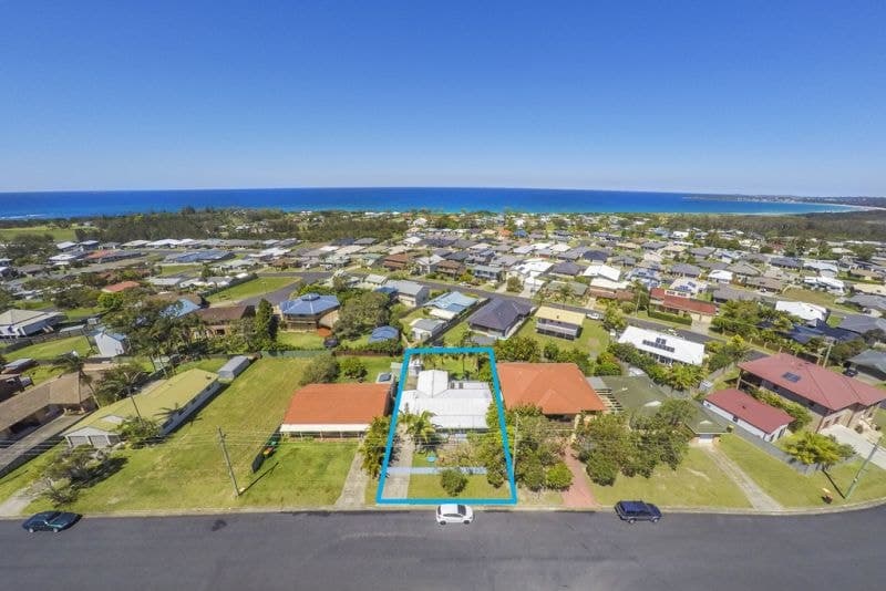 39 Eileen Drive CORINDI BEACH NSW, Corindi Beach - Thumbnail 2