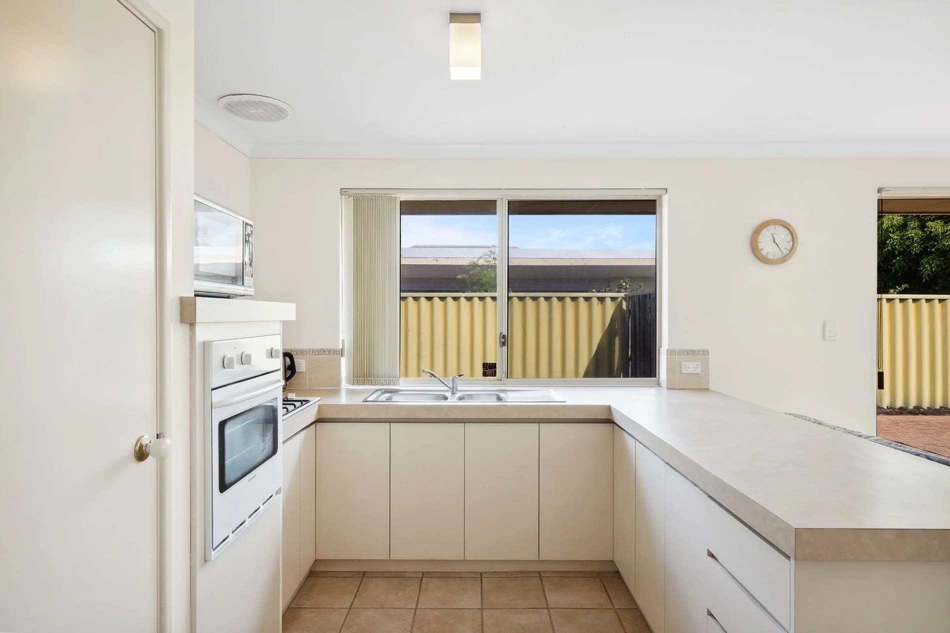 6/27 Falkirk Avenue, MAYLANDS WA 6051, Bedford - Thumbnail 4