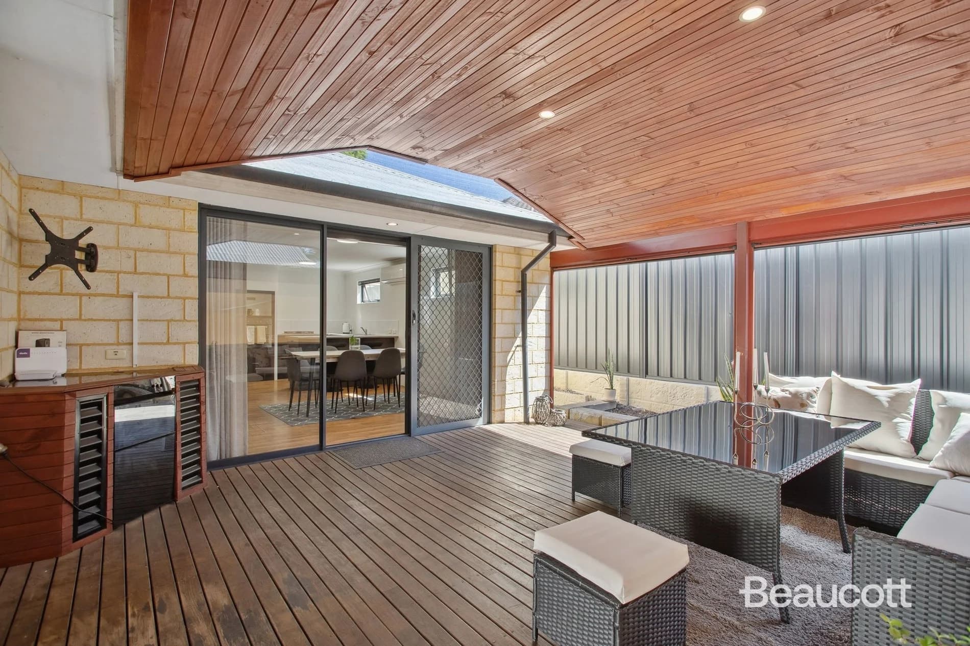6/27 Falkirk Avenue, MAYLANDS WA 6051, Embleton - Thumbnail 2