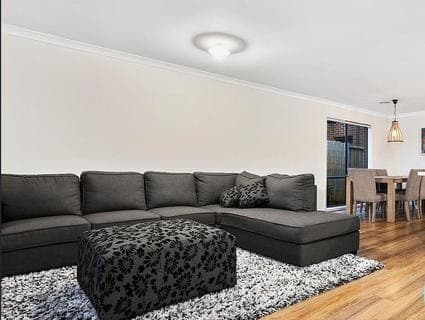 28 Embleton Chase, Melton South, VIC, 3338, Melton South - Thumbnail 3