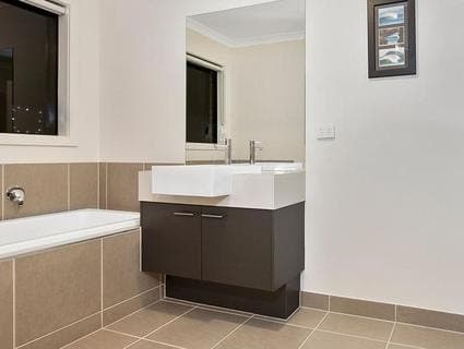 28 Embleton Chase, Melton South, VIC, 3338, Melton South - Thumbnail 5