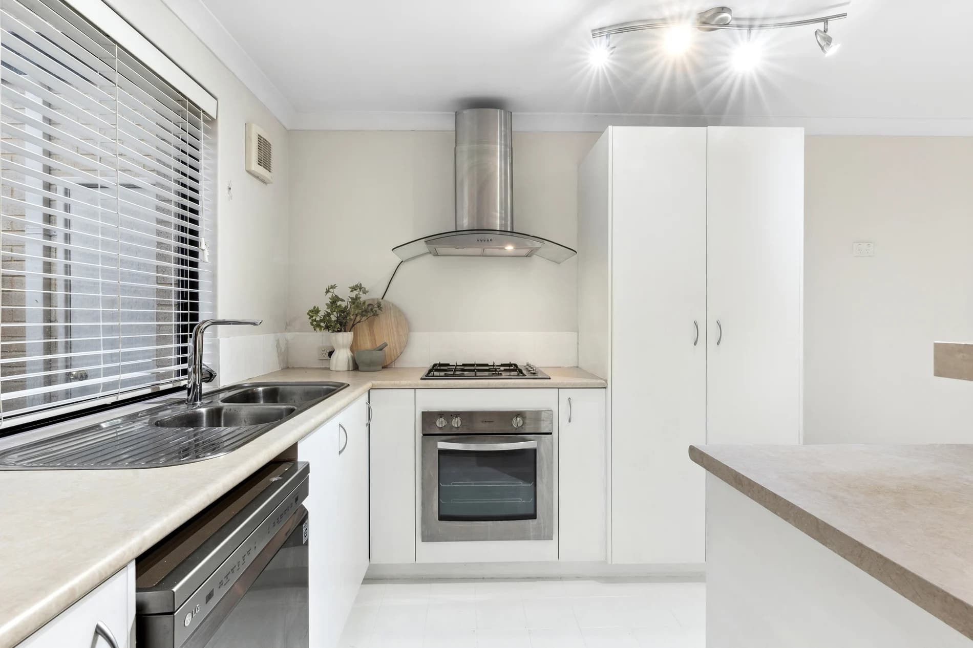 6/27 Falkirk Avenue, MAYLANDS WA 6051, Bayswater - Thumbnail 3