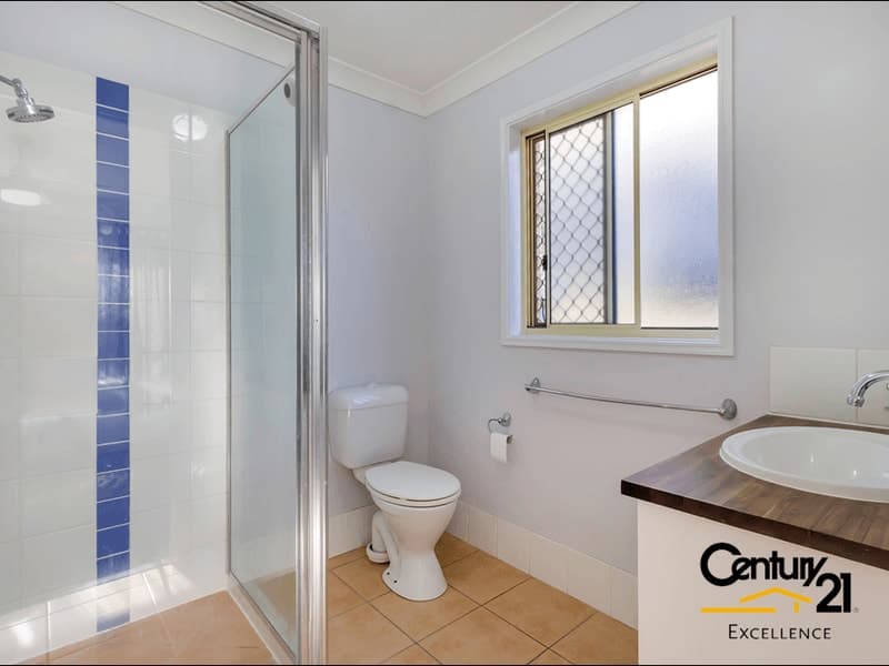 63 Bedivere Drive, ORMEAU  QLD  4208, Ormeau - Thumbnail 5
