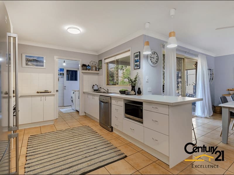 63 Bedivere Drive, ORMEAU  QLD  4208, Ormeau - Thumbnail 7