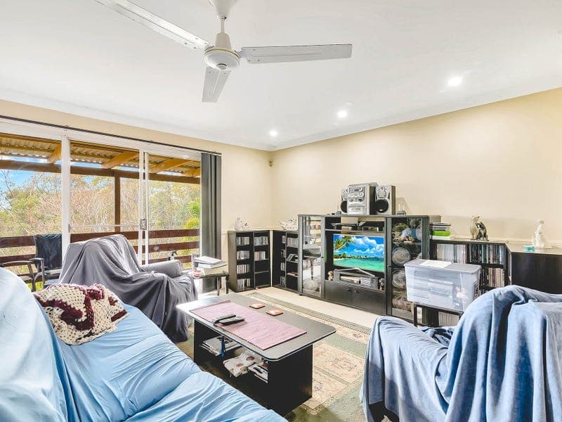 80 Tamworth Drive, HELENSVALE  QLD  4212, Helensvale - Thumbnail 4