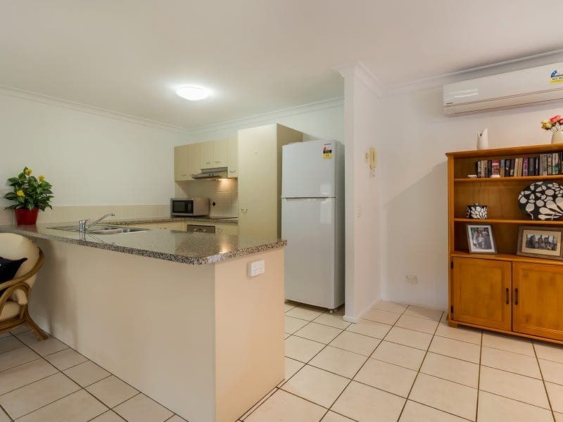 13/1 Archipelago Street, PACIFIC PINES  QLD  4211, Pacific Pines - Thumbnail 2