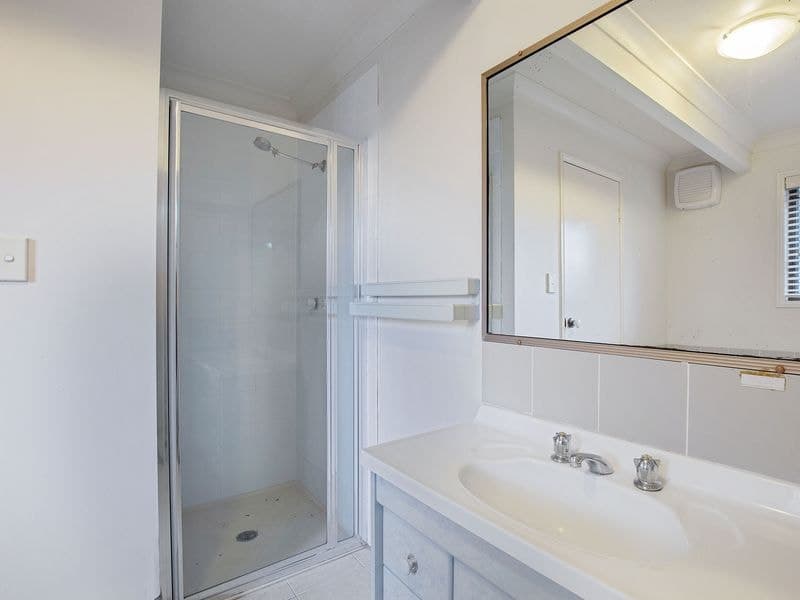 6/1 Kilpatrick Court, HIGHLAND PARK  QLD  4211, Highland Park - Thumbnail 5