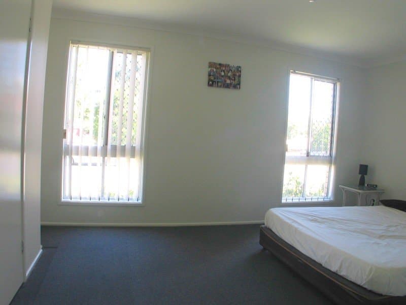 11 Jerrawa St, NERANG  QLD  4211, Nerang - Thumbnail 2