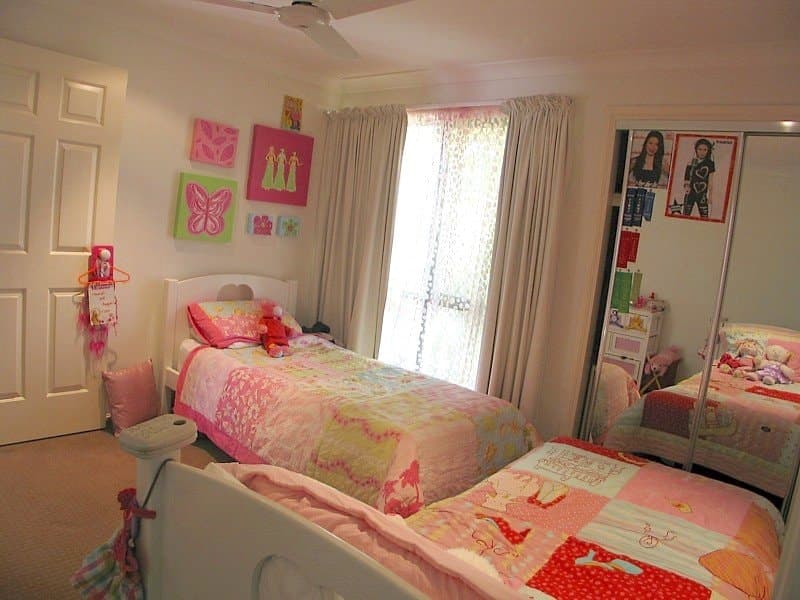 16 Bradstone Rd, CARRARA  QLD  4211, Carrara - Thumbnail 2