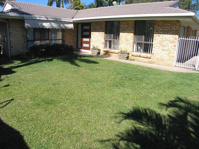 16 Bradstone Rd, CARRARA  QLD  4211, Carrara - Thumbnail 8