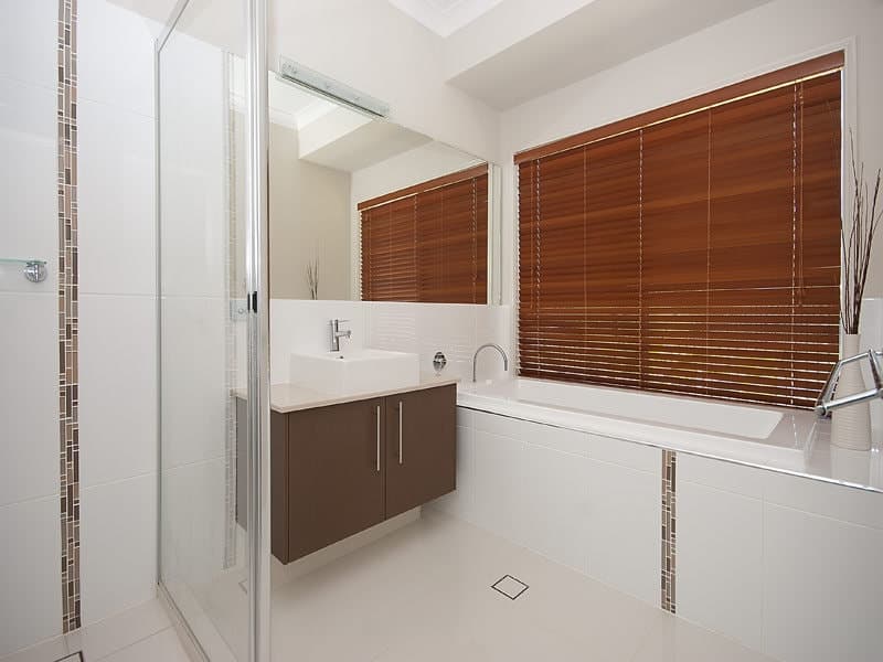 8 Settlers Avenue, UPPER COOMERA  QLD  4209, Upper Coomera - Thumbnail 7