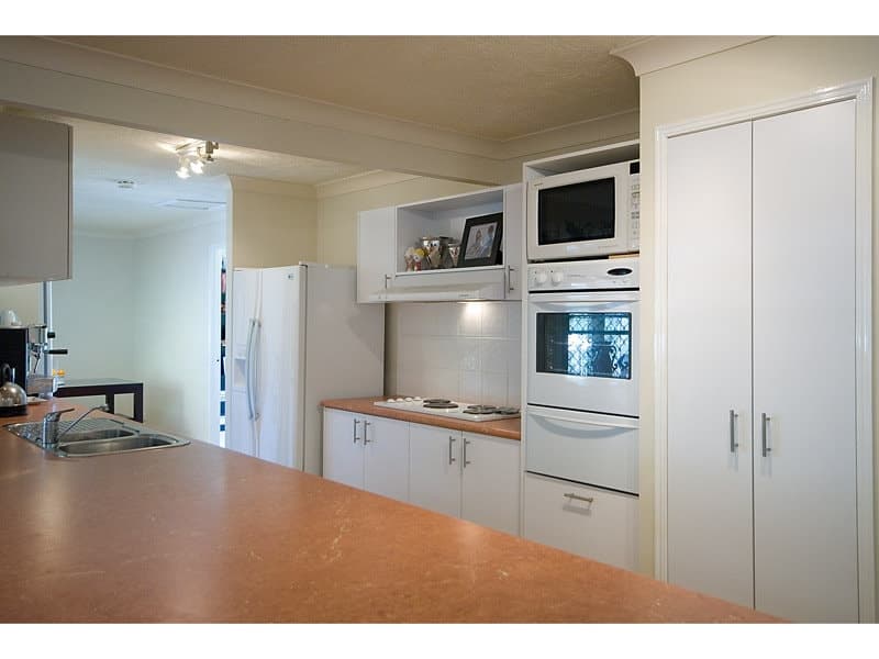 8 William Hollindale Court, WORONGARY  QLD  4213, Worongary - Thumbnail 2