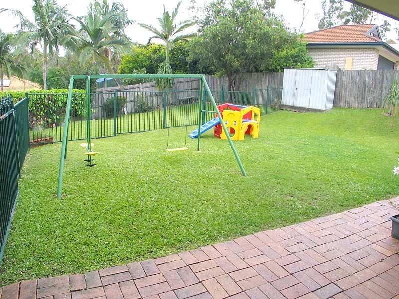 4 Glenn Crt, WORONGARY  QLD  4213, Worongary - Thumbnail 6