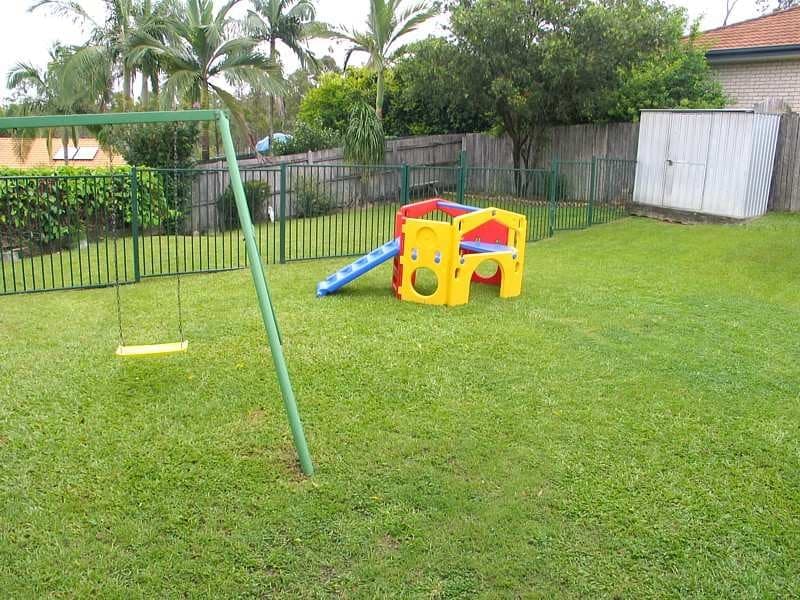 4 Glenn Crt, WORONGARY  QLD  4213, Worongary - Thumbnail 7