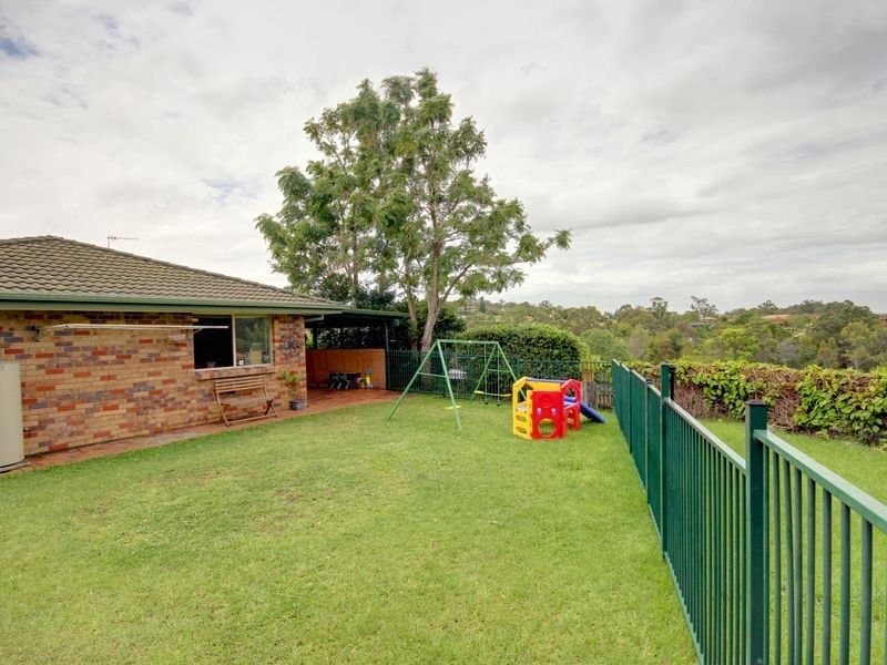 4 Glenn Crt, WORONGARY  QLD  4213, Worongary - Thumbnail 8