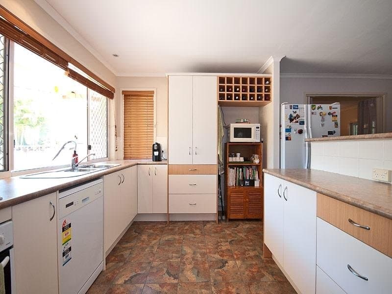 8 Broadview Place, ROBINA  QLD  4226, Robina - Thumbnail 4