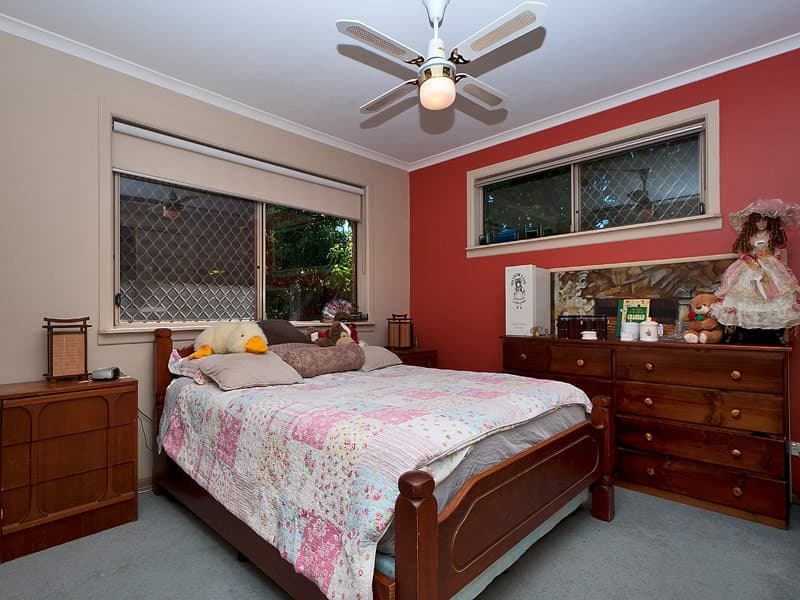 1 Greaves Court, CARRARA  QLD  4211, Carrara - Thumbnail 2
