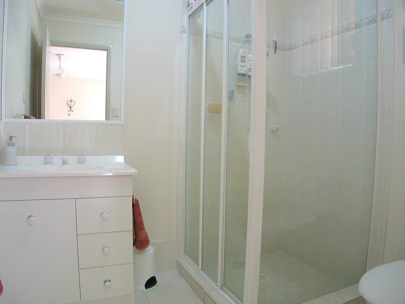 3 Winchester Dr, NERANG  QLD  4211, Nerang - Thumbnail 4