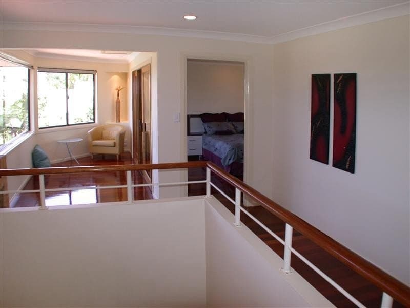 54 Hastings Crescent, CARRARA  QLD  4211, Carrara - Thumbnail 2