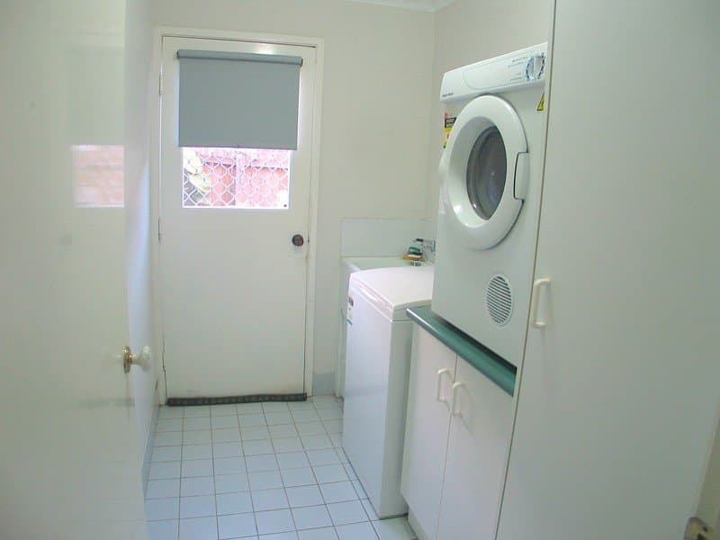 26 Hastings Crs, CARRARA  QLD  4211, Carrara - Thumbnail 3