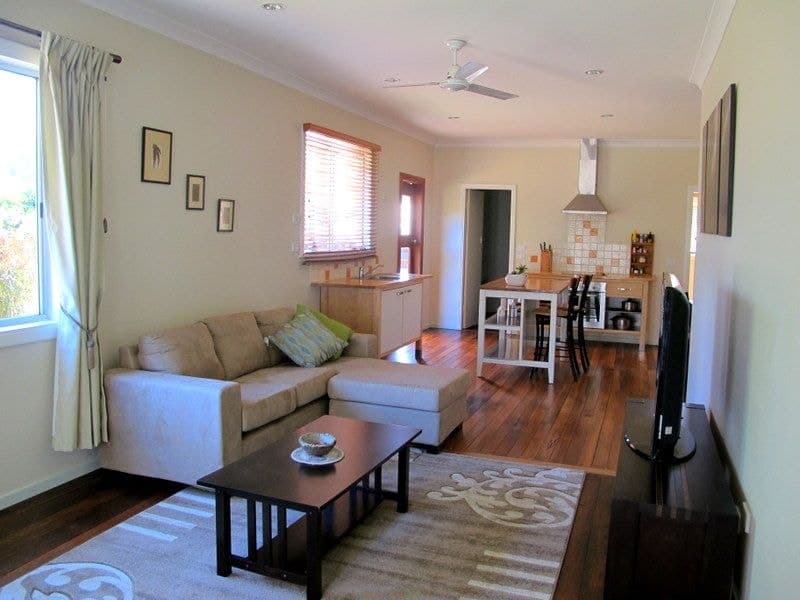 10 Darlingia Pl BELLINGEN NSW, Bellingen - Image 1