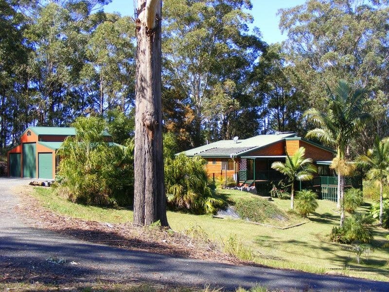 3 Ridgewood Drive Raleigh BELLINGEN NSW, Bellingen - Image 1