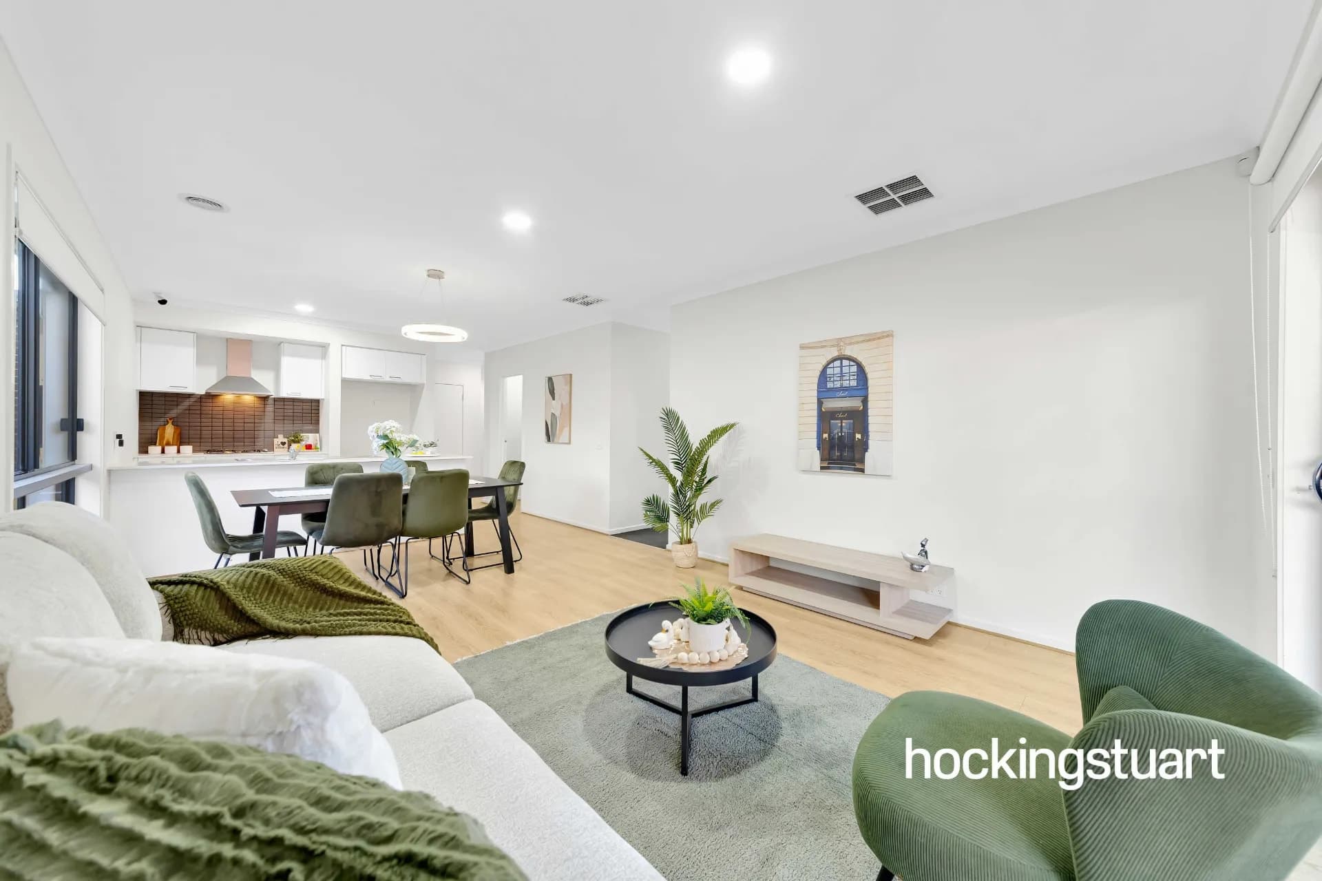9 Burrun Crescent, Epping, VIC, Epping - Thumbnail 2