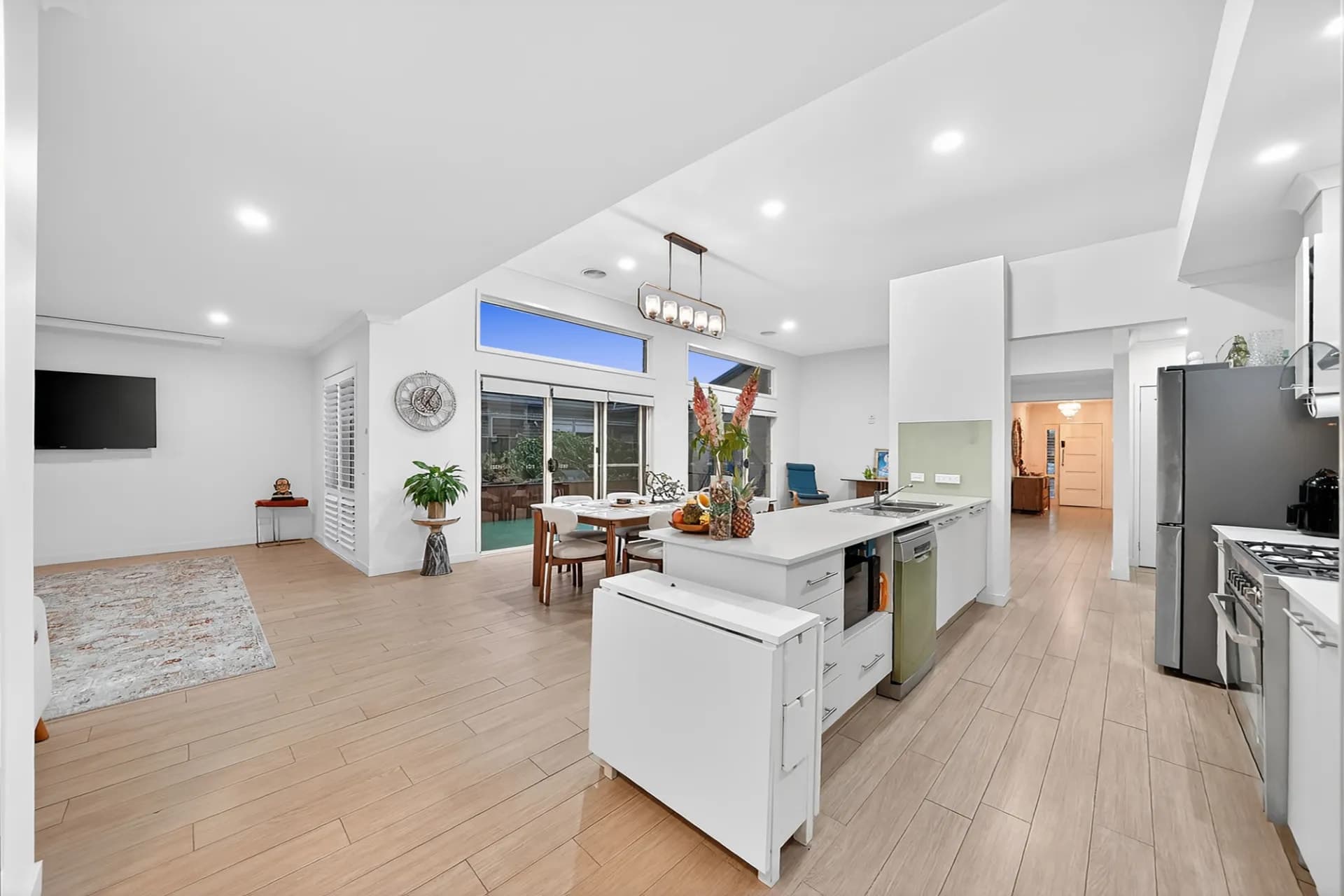 10  Grebe  Way, Williams Landing, VIC, Williams Landing - Thumbnail 5