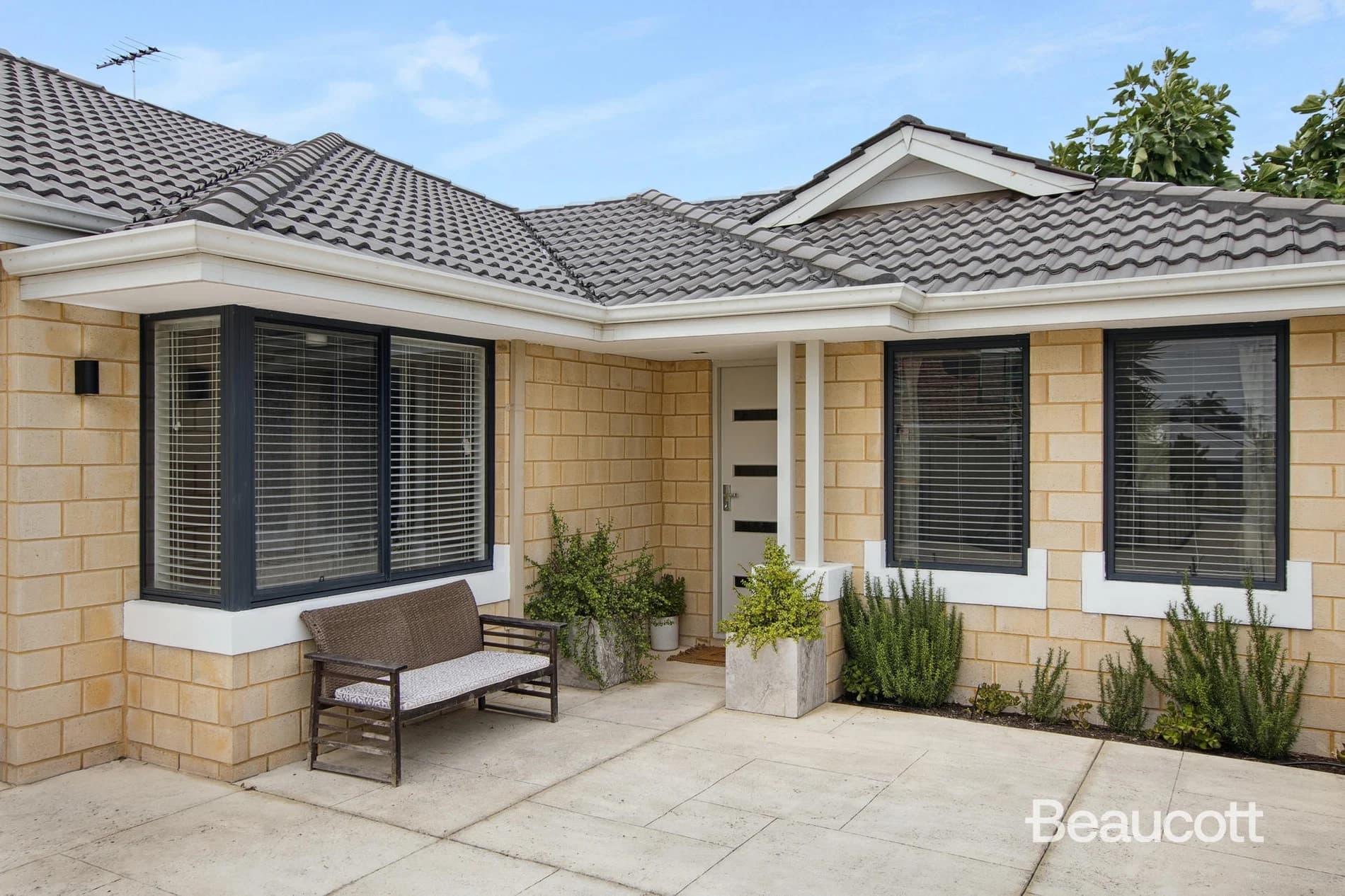 6/27 Falkirk Avenue, MAYLANDS WA 6051, Embleton - Image 1
