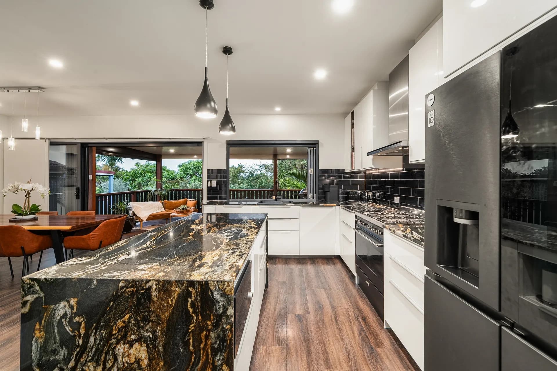 5 Amanda Street, Scarborough, QLD, Scarborough - Thumbnail 6