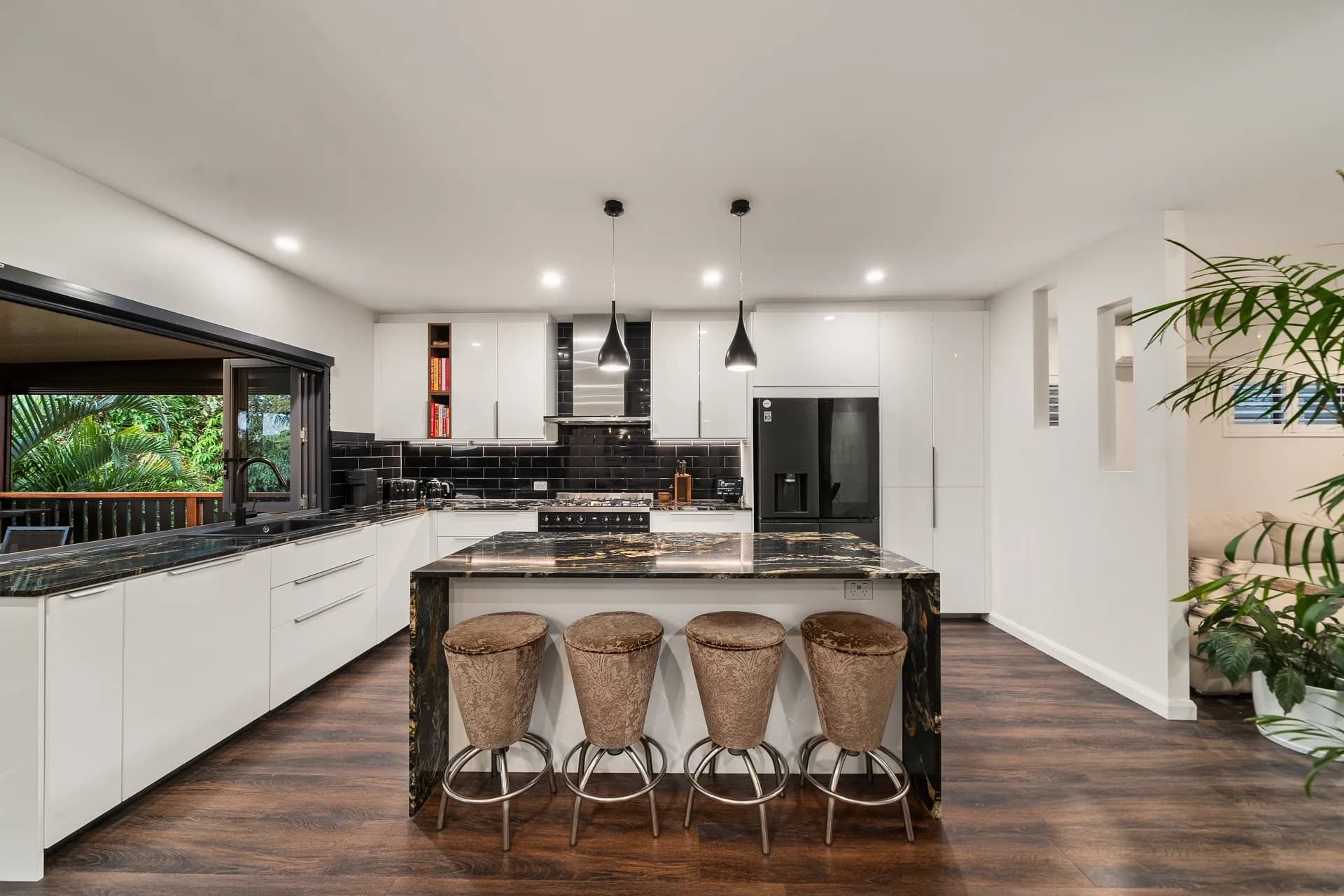 5 Amanda Street, Scarborough, QLD, Scarborough - Thumbnail 7