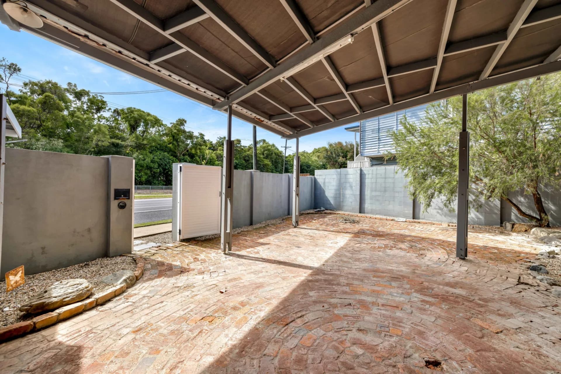 57 Kamerunga Road, Stratford, QLD, Stratford - Thumbnail 2