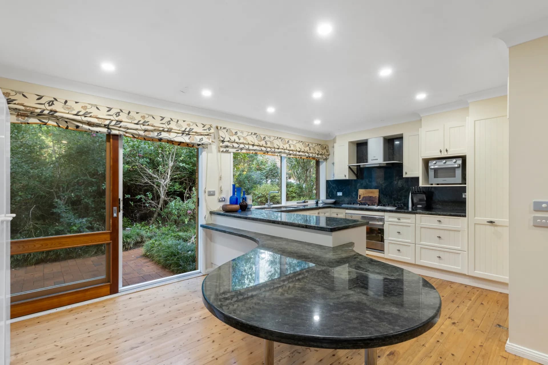 48 Valley Road, Hornsby, NSW, Hornsby - Thumbnail 2