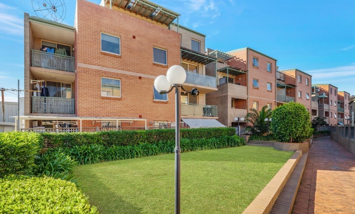 32/100 Terminus St Liverpool, Unit for Rent, Liverpool - Image 1