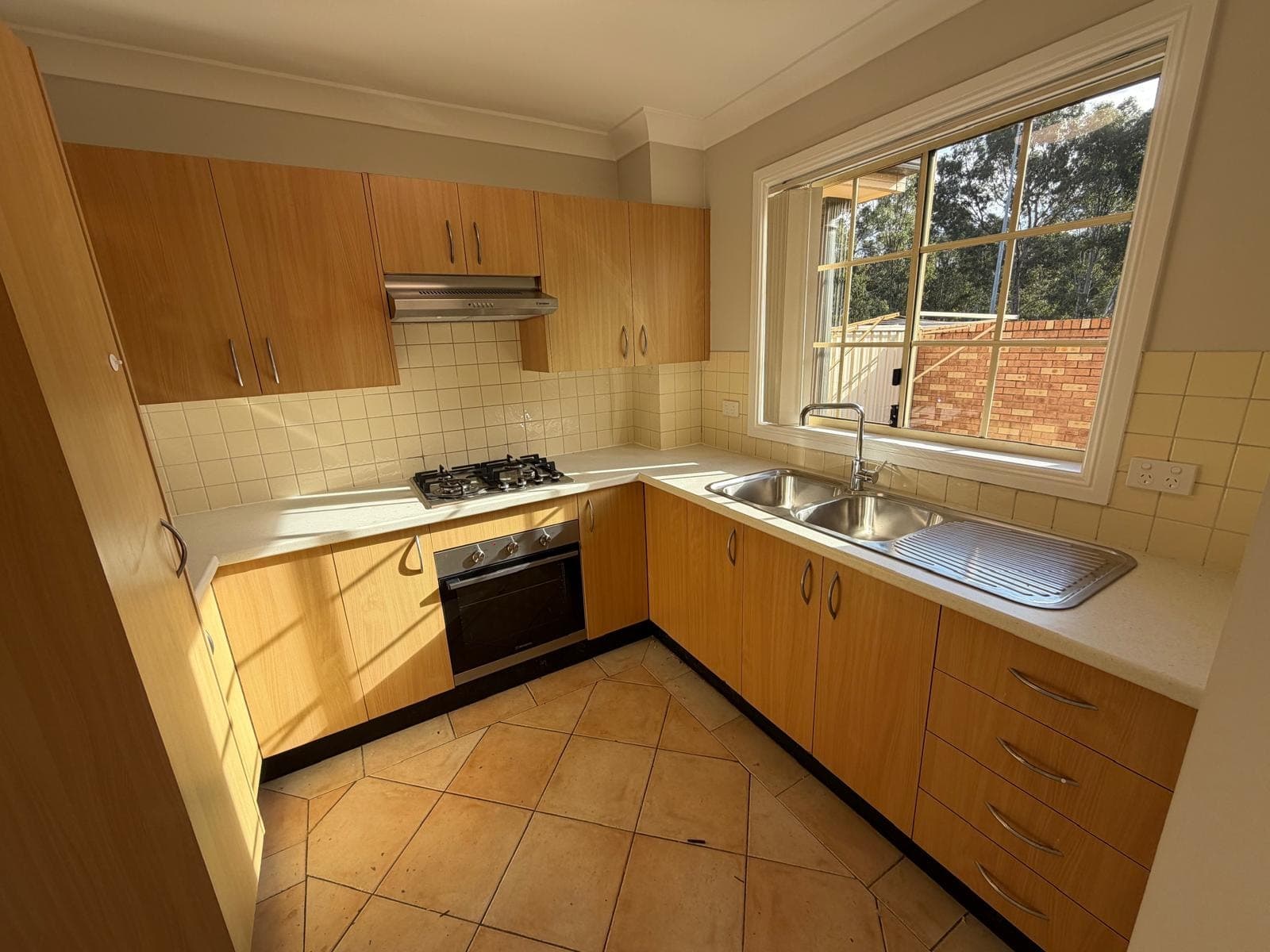7/1 Lions Ave Lurnea, Townhouse for Rent, Lurnea - Thumbnail 5