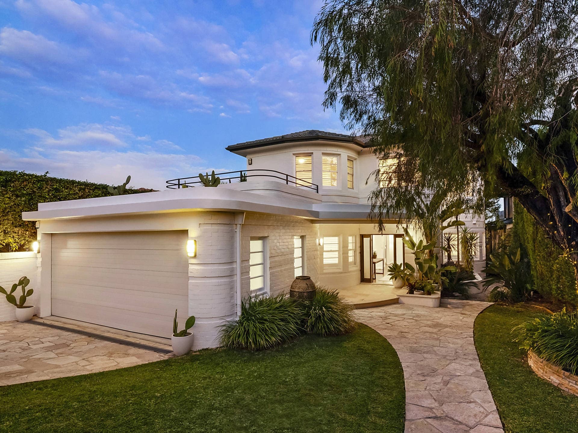 33 Ponsonby Parade, Seaforth, Seaforth - Image 1