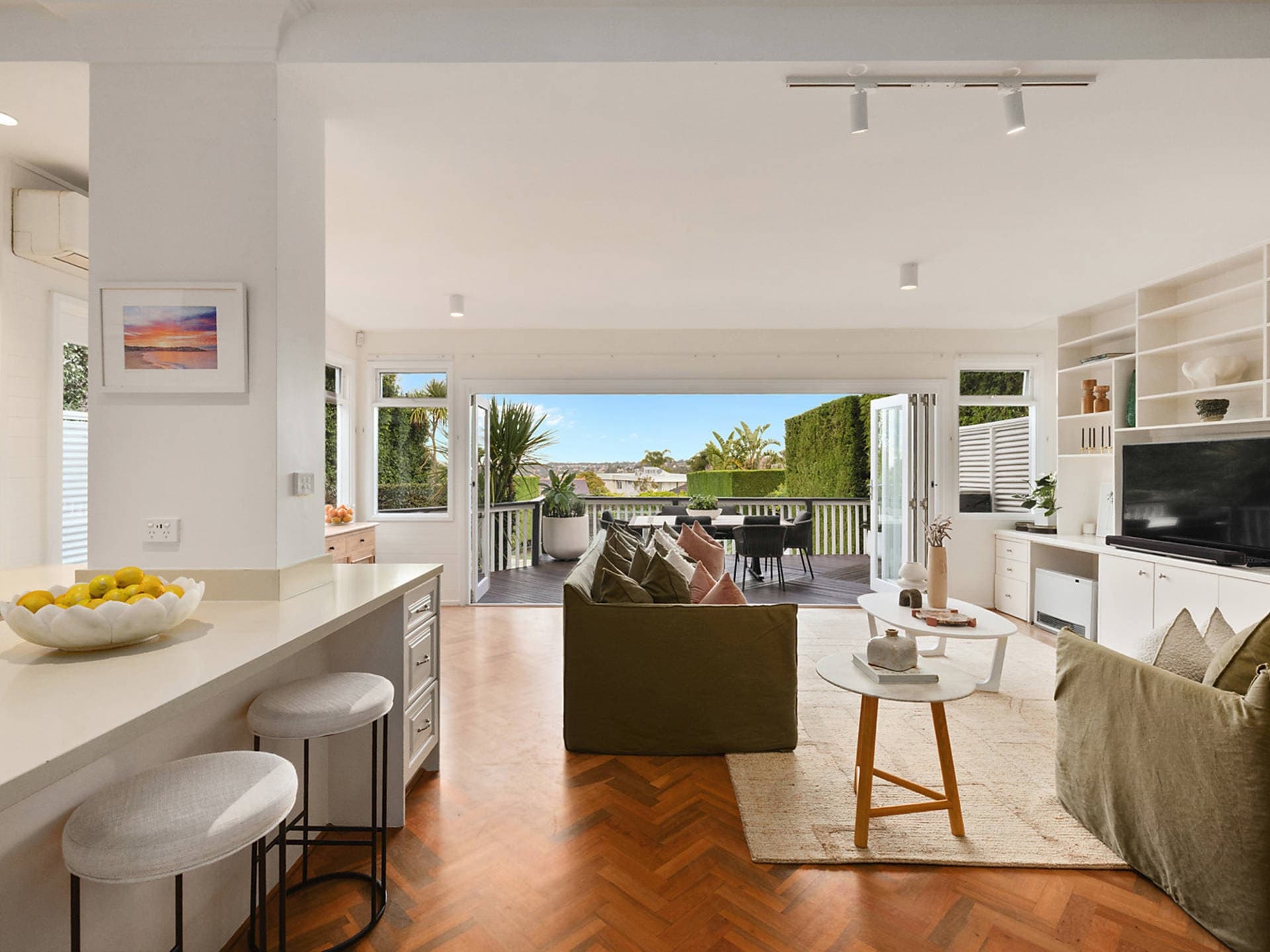 33 Ponsonby Parade, Seaforth, Seaforth - Thumbnail 6