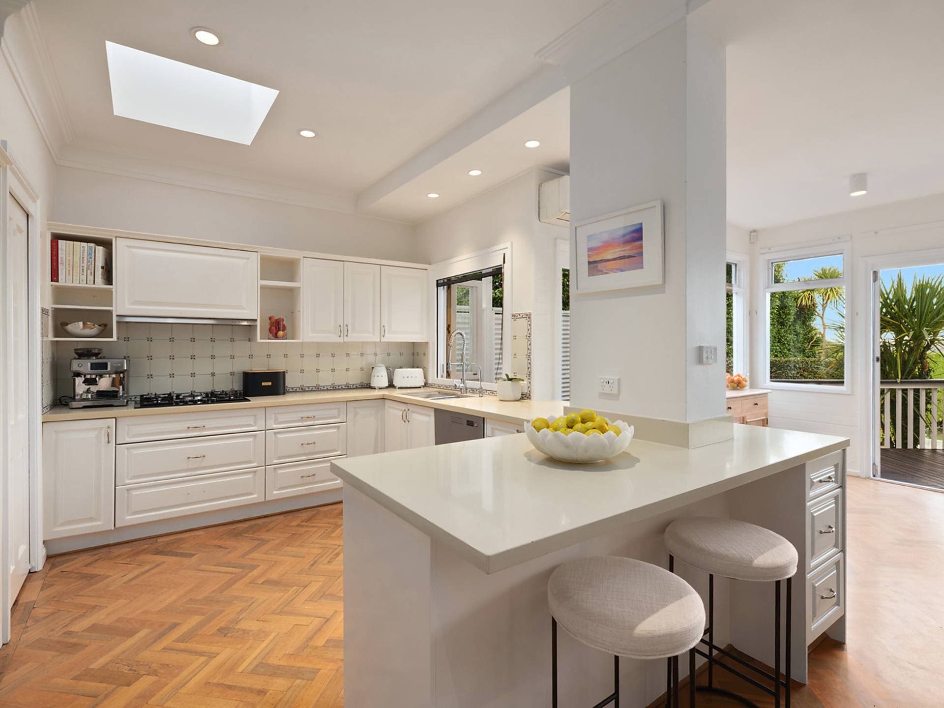 33 Ponsonby Parade, Seaforth, Seaforth - Thumbnail 7