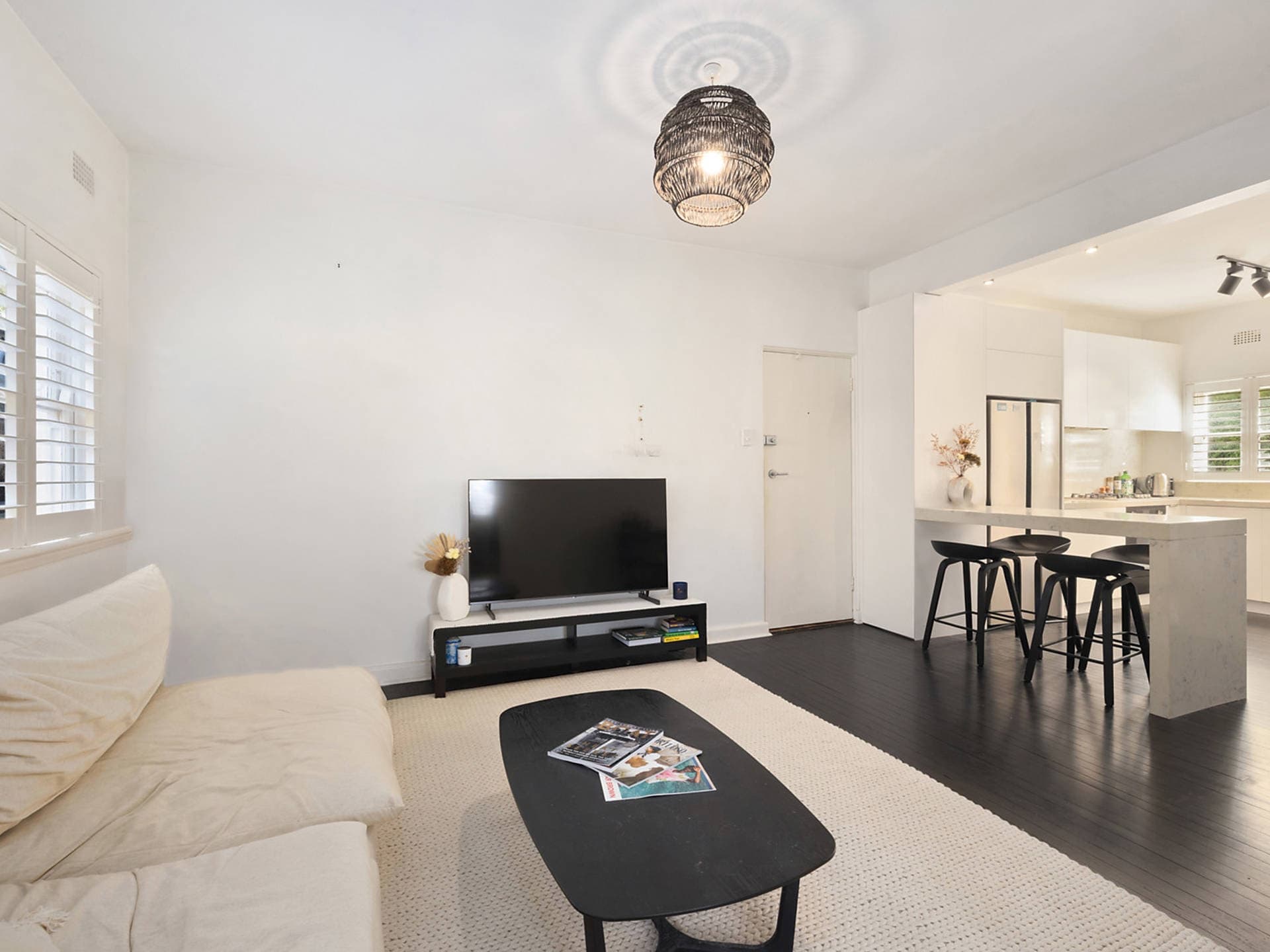 1/17 Moore Road, Freshwater, Freshwater - Image 1