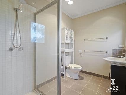 9 Sunny Lane, Point Cook - Thumbnail 4