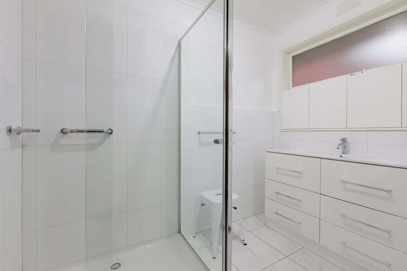 12 Short Street, Hampton East, Hampton East - Thumbnail 8