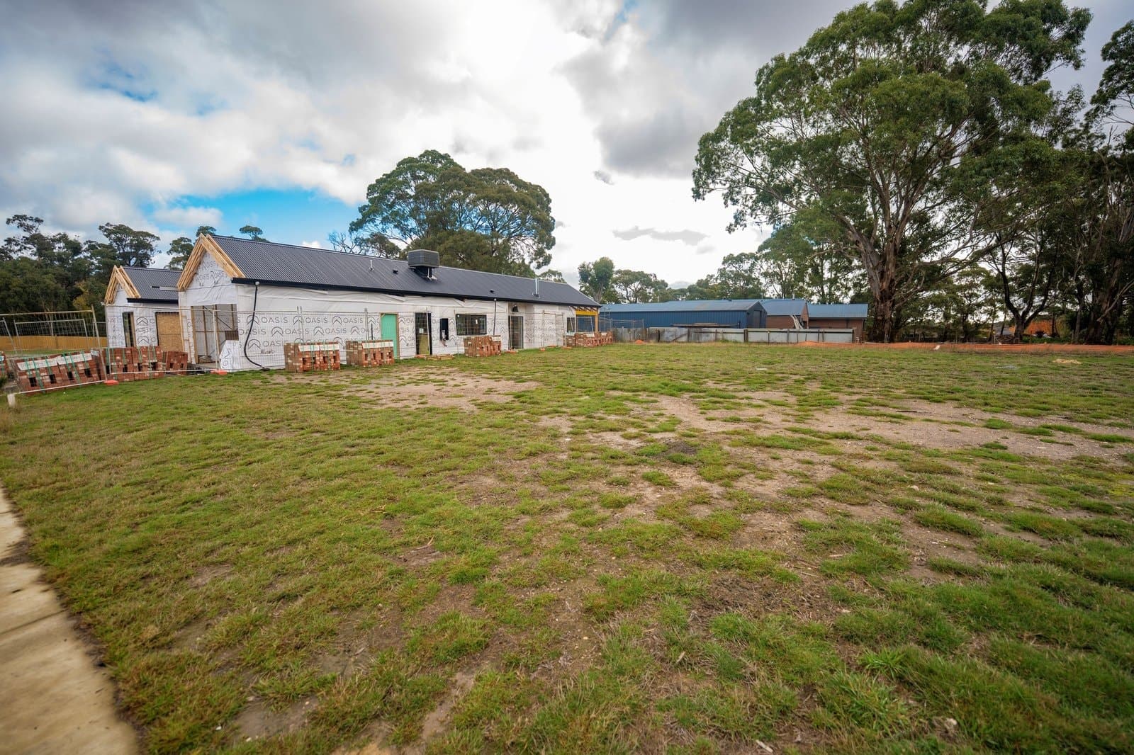 6 St Martins Place, Mount Clear, Mount Clear - Thumbnail 5