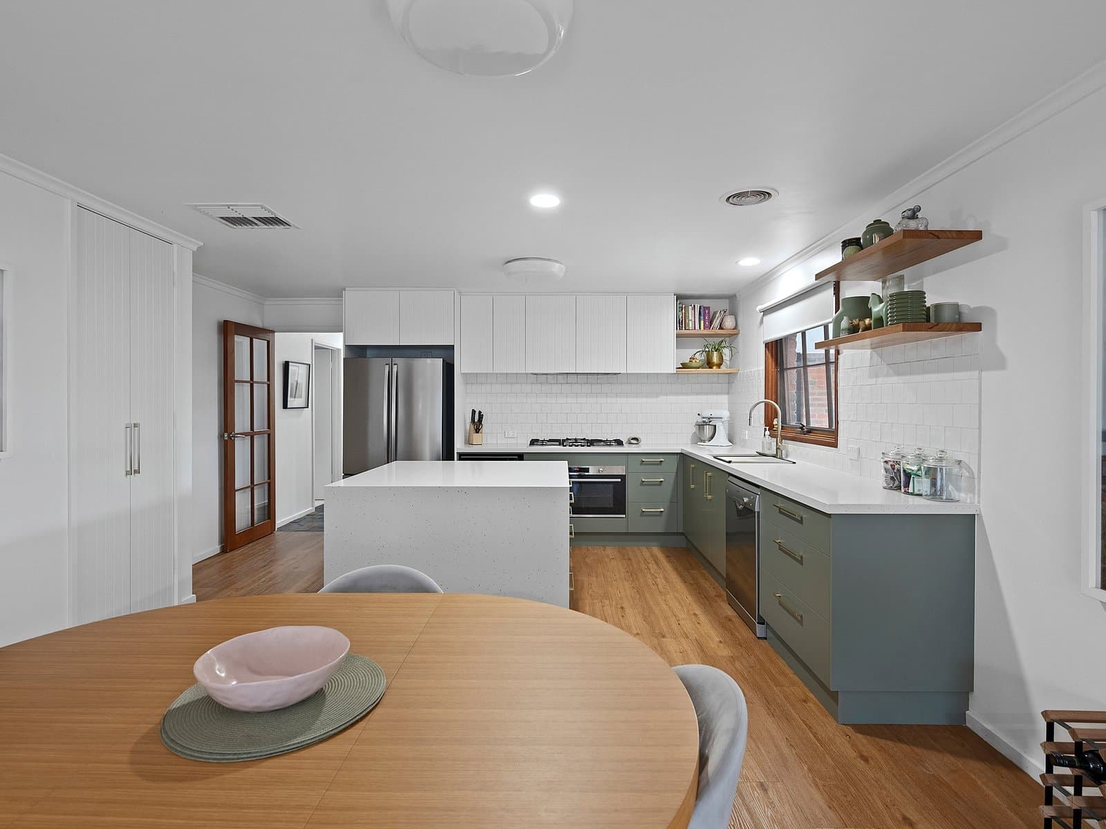 218 North Harley Street, Strathdale, Strathdale - Thumbnail 5