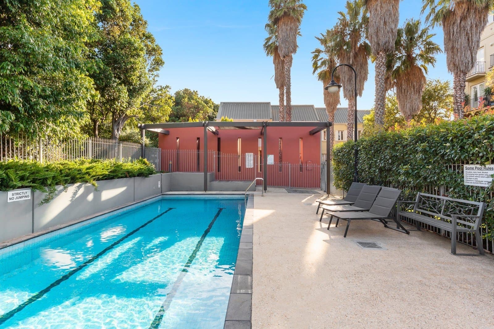404/89 Beach Street,
                        
                    
                    
                        
                            Port Melbourne, Port Melbourne - Image 1